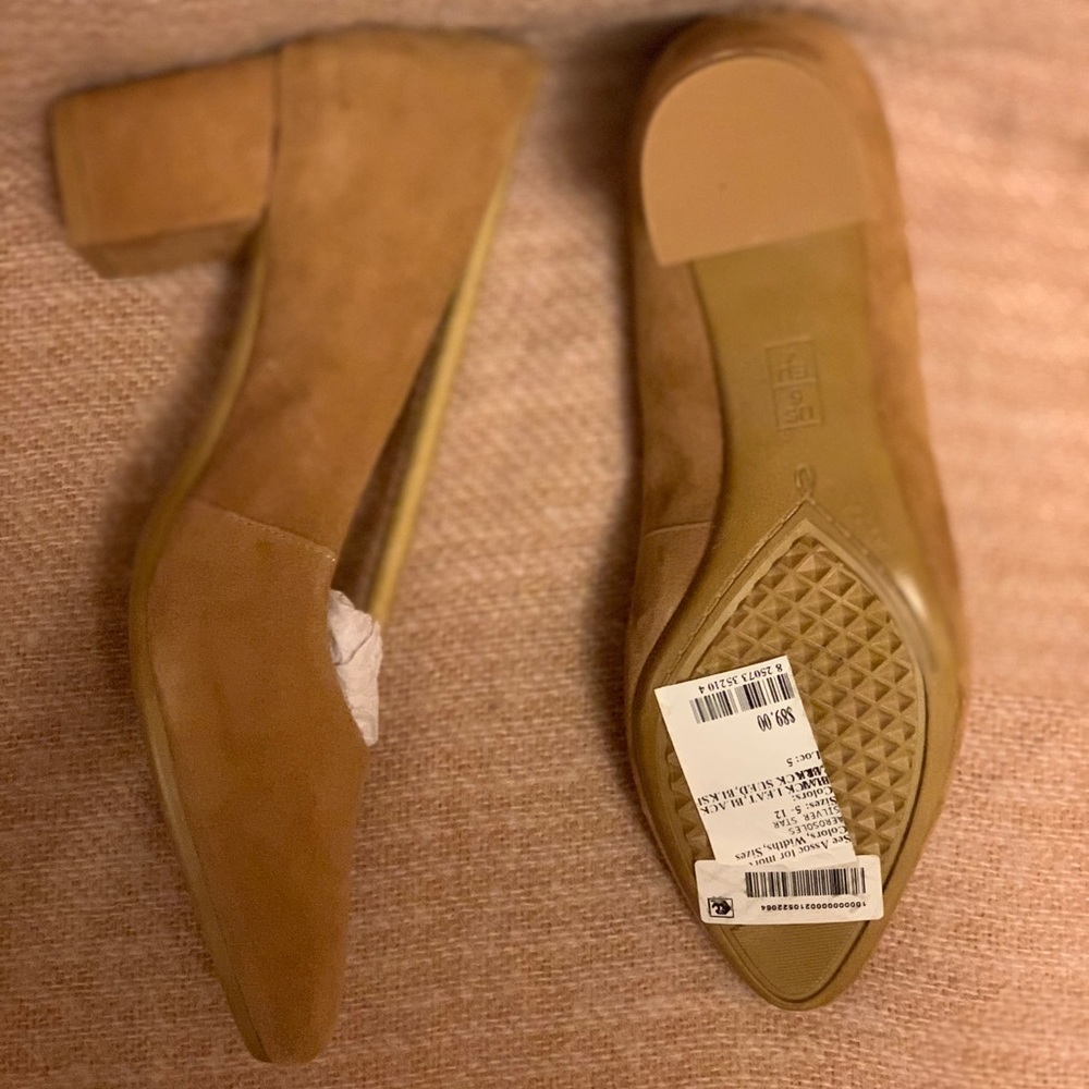 Aerosols Silver Star Pump: Light Tan Genuine Suede